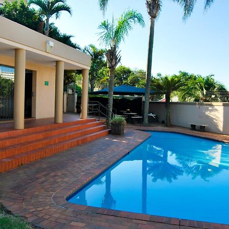 7 The Shades Umhlanga Rocks Apartment เดอร์บัน ภายนอก รูปภาพ