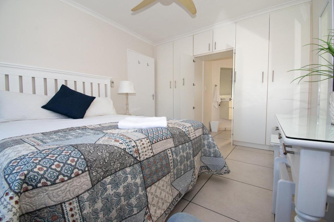 7 The Shades Umhlanga Rocks Apartment เดอร์บัน ภายนอก รูปภาพ