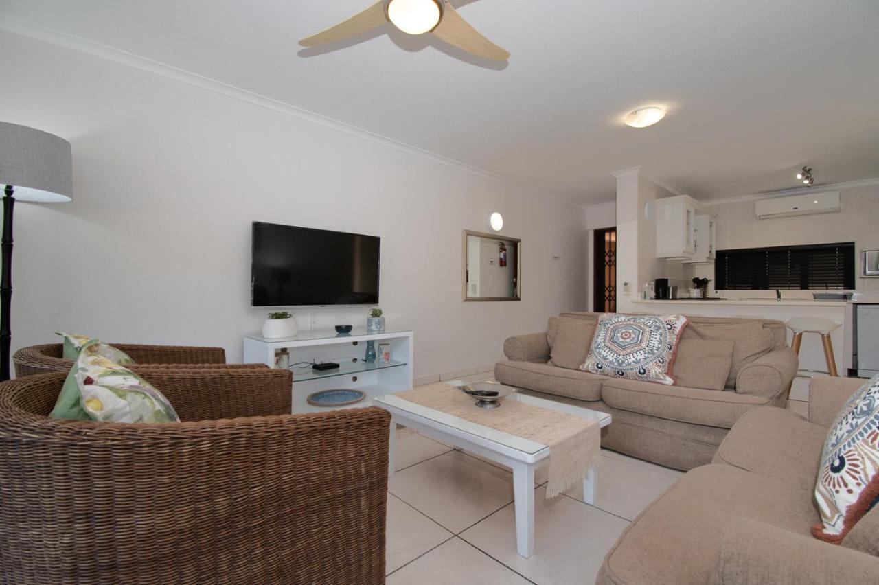 7 The Shades Umhlanga Rocks Apartment เดอร์บัน ภายนอก รูปภาพ
