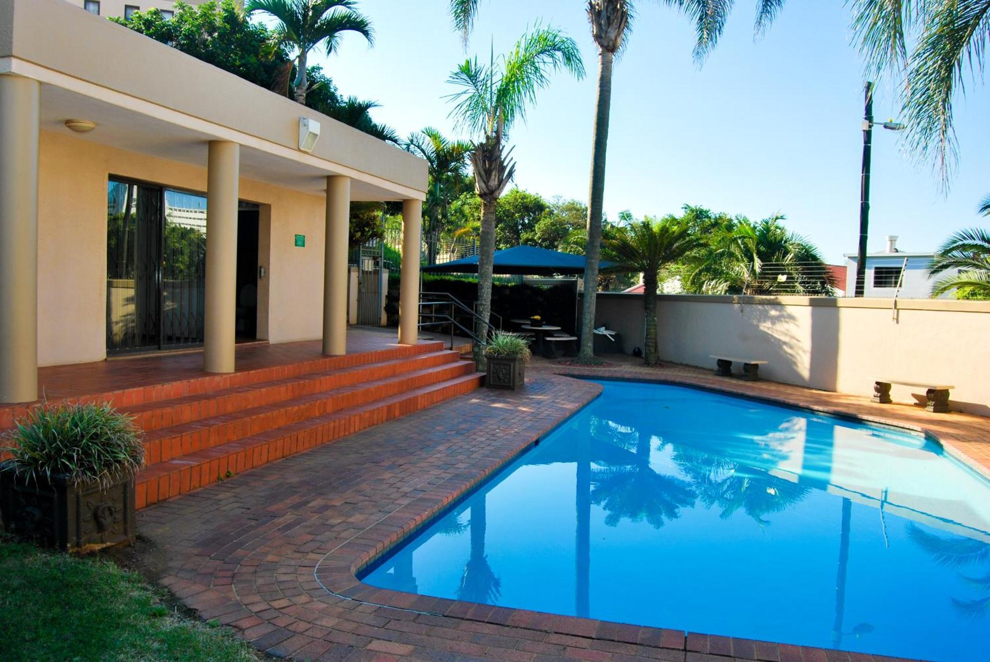 7 The Shades Umhlanga Rocks Apartment เดอร์บัน ภายนอก รูปภาพ